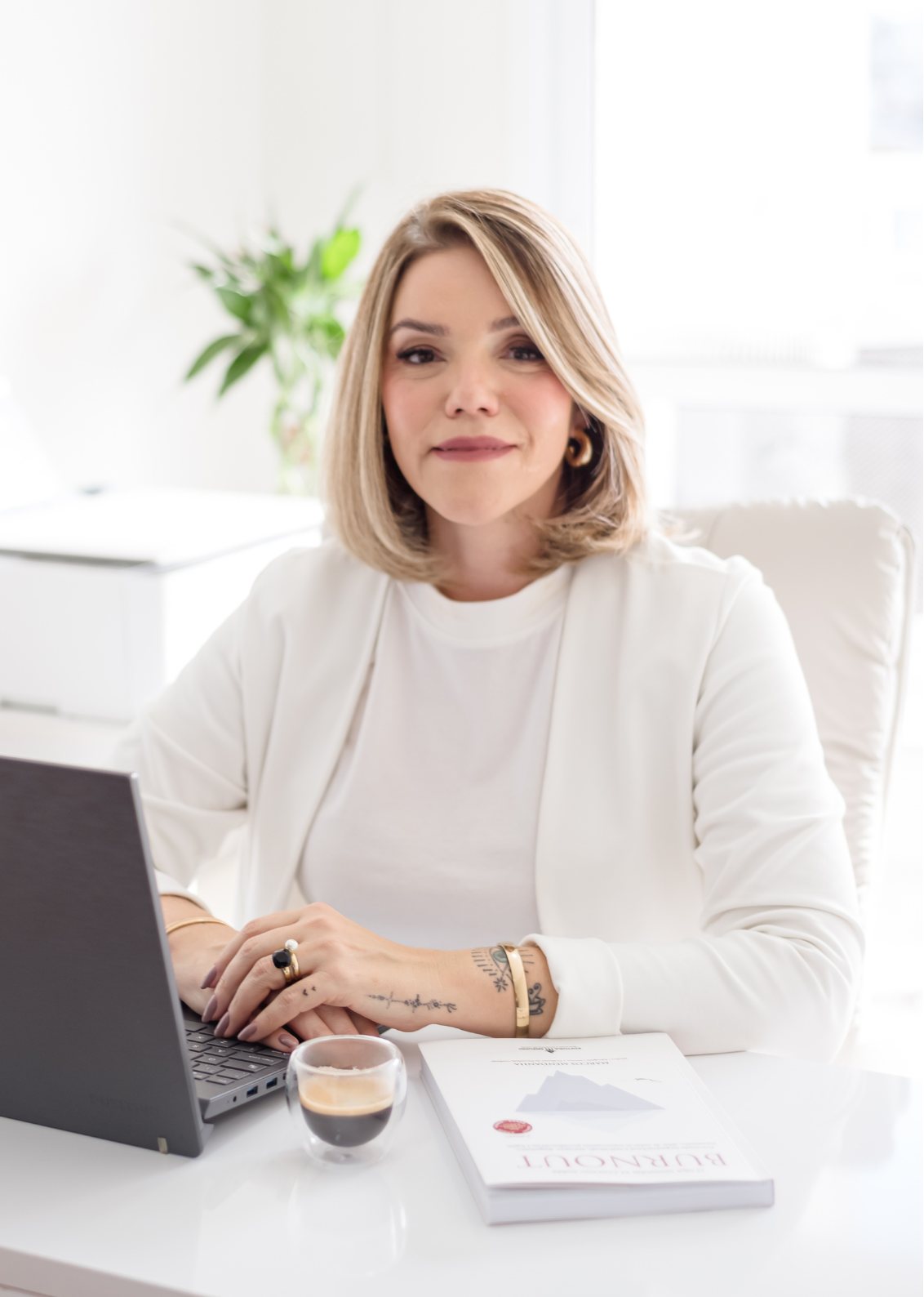 Dra. Fernanda Gramari · Psicóloga e Neuropsicóloga em Guarulhos